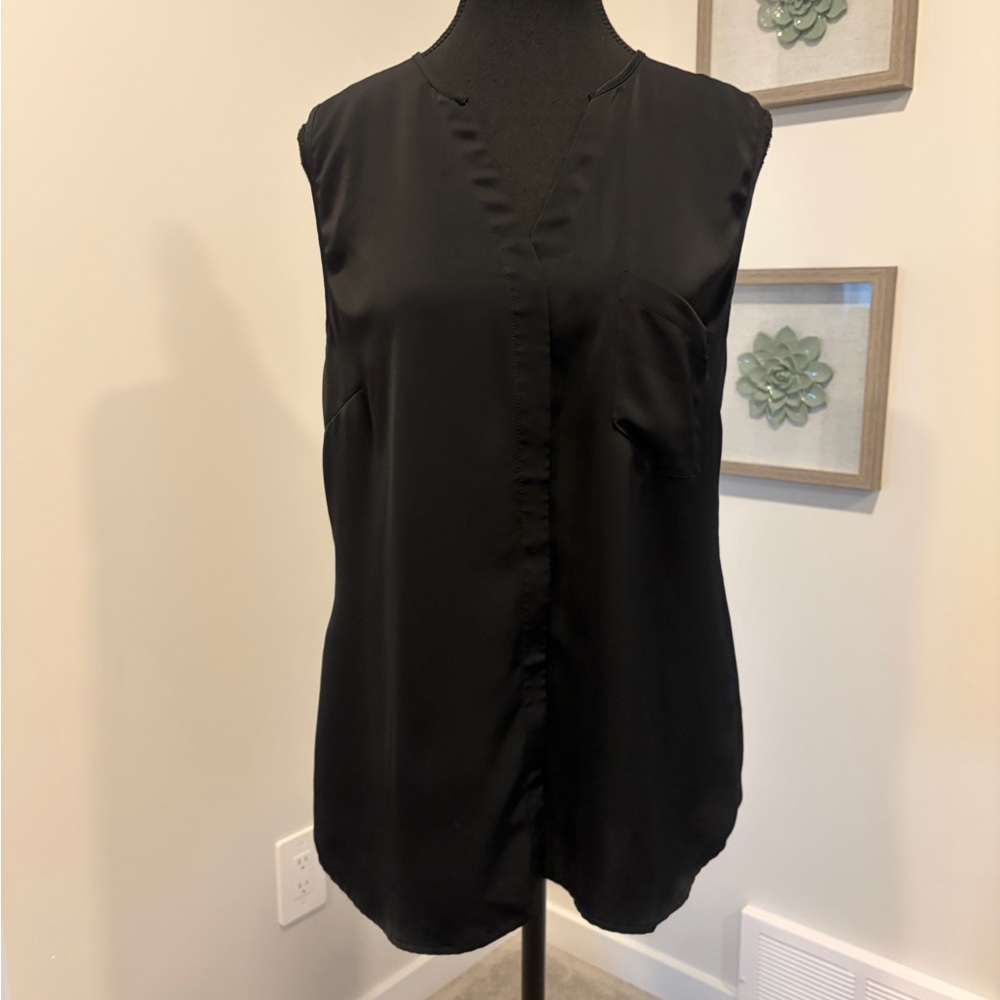 Le Chateau Black Sleeveless Button-Front V-Neck Satin Blouse with Pocket EUC